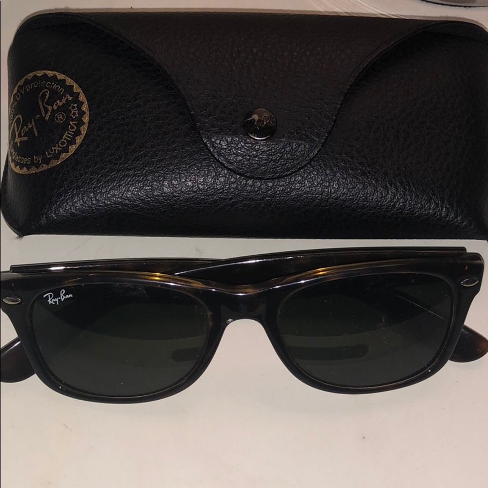 Ray Ban Original Wayfarer Classic Sunglasses